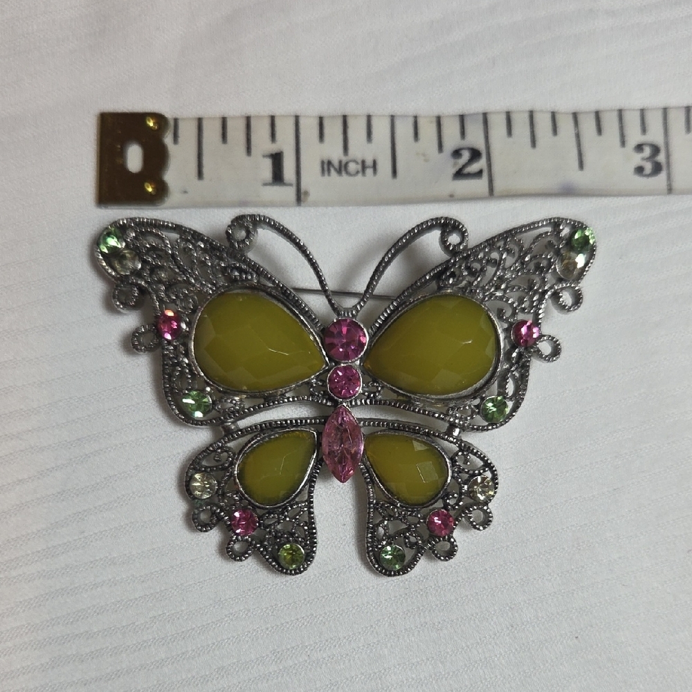 Vintage-Inspired Butterfly Brooch with Green and Pink Gems - Picture 3 of 3